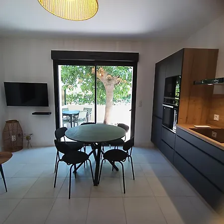 Havre De Paix Au Bord De - Casa Marina Borgo (Corsica)