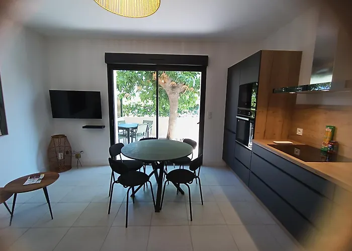 Havre De Paix Au Bord De - Casa Marina Borgo (Corsica)